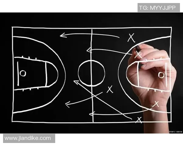 本赛季战术解析：表现起伏不定背后的原因与球队调整策略